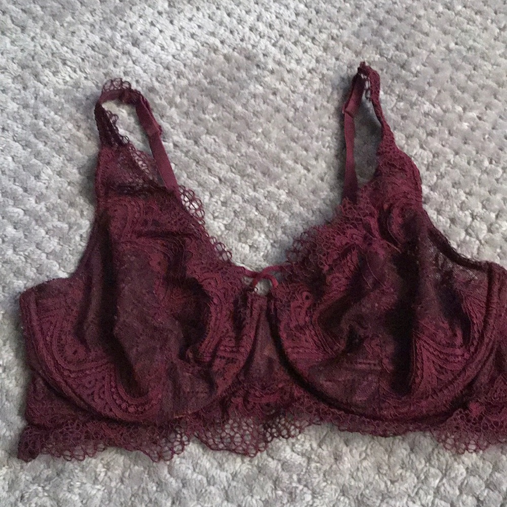 Gillian & O’Malley Lace Bra in Size M